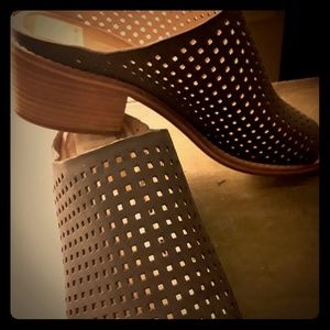 Dolce Vita Clogs; Casual Heel